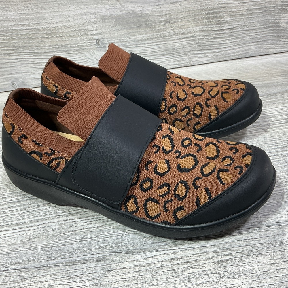 Alegria TRAQ Qwik QWI-5210 Leopard Slip On Comfort Shoes Womens Size 37-US 7